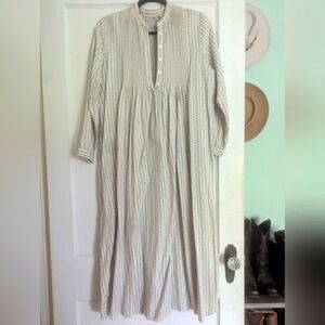 L. L. Bean Cotton Flannel Nightgown Pin tuck Blue Cream Small